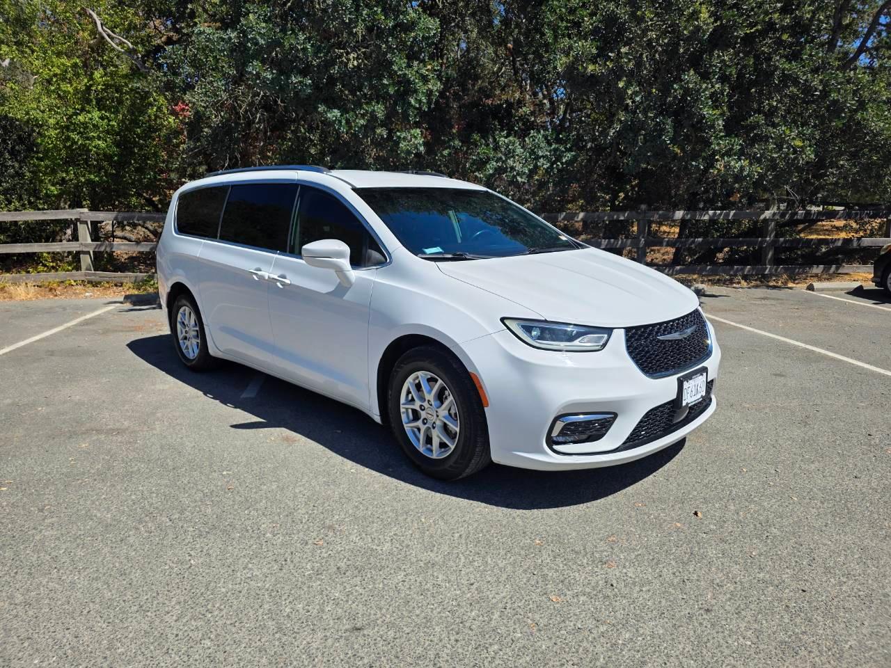 Chrysler Pacifica 2021 in Santa Rosa, CA