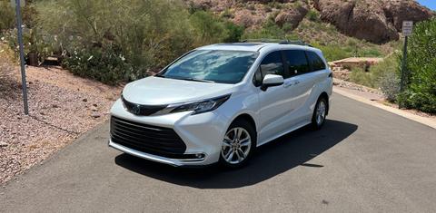 Toyota Sienna 2023