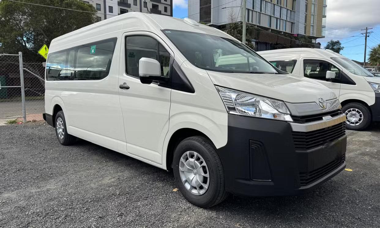 Toyota HIACE 2022 in 