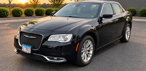 Chrysler 300 2021