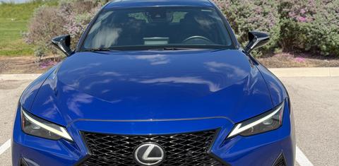 Lexus IS 2021