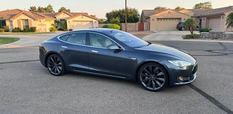 Tesla Model S 2015