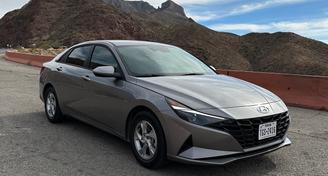 Hyundai Elantra 2023 — Car rental alternative in El Paso, TX