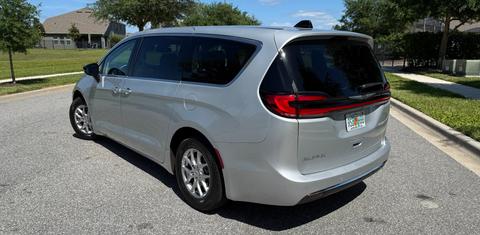 Chrysler Pacifica 2024
