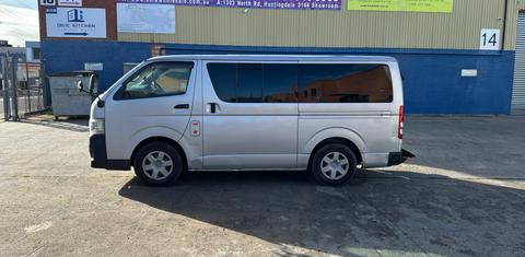 Toyota HIACE 2013