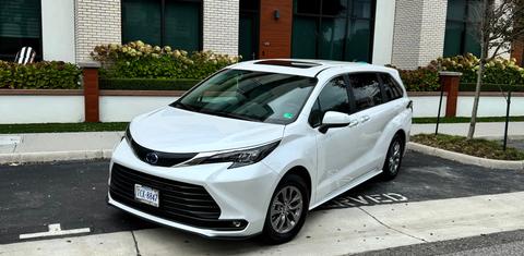 Toyota Sienna 2025