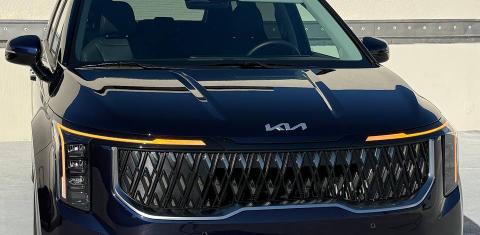 Kia Carnival Hybrid 2026