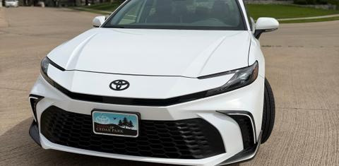 Toyota Camry Hybrid 2025