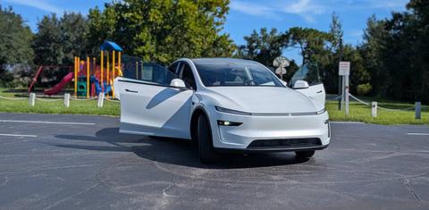 Tesla Model Y 2026