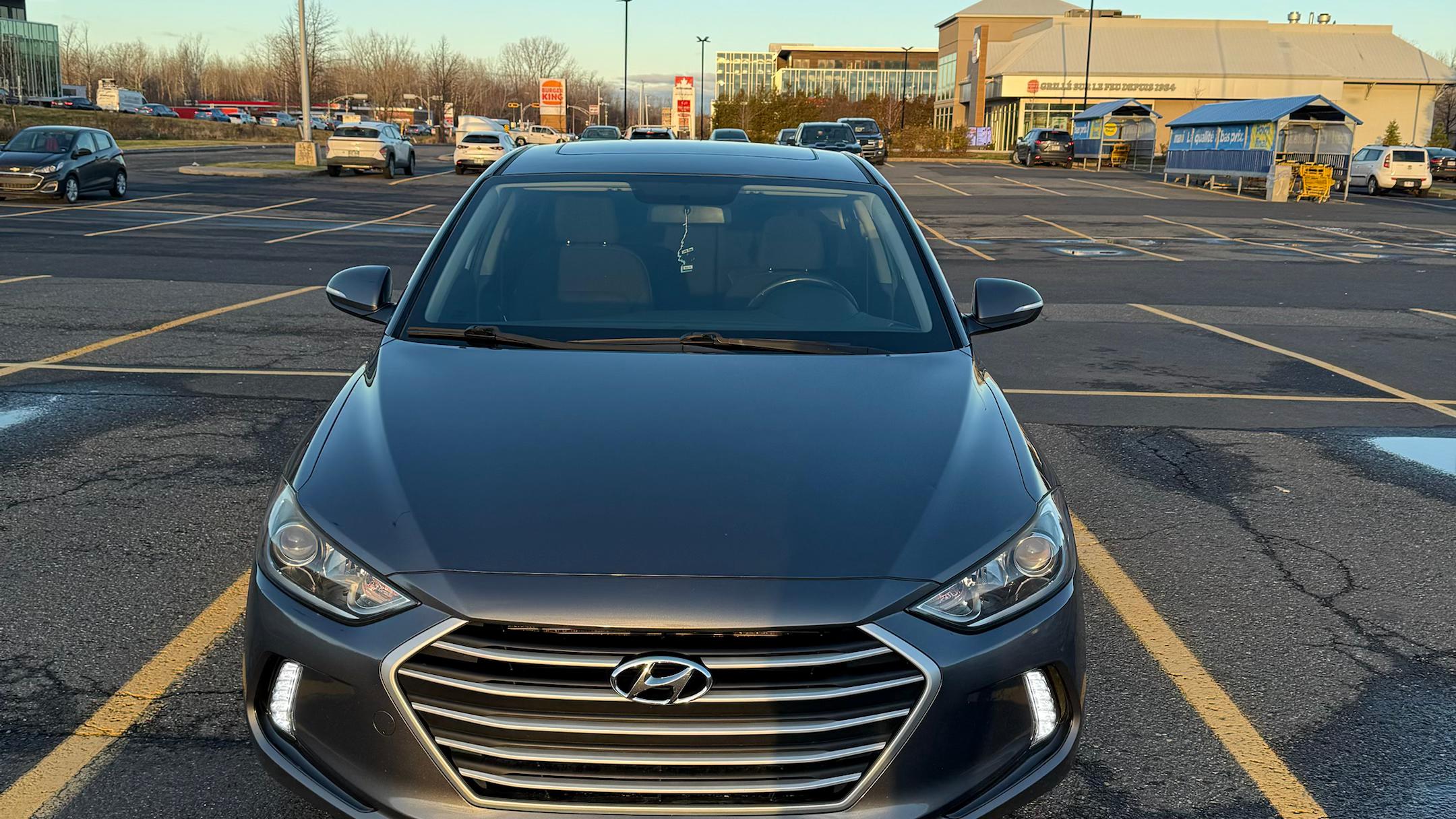 Hyundai Elantra 2018 in Longueuil, QC