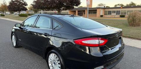 Ford Fusion Hybrid 2014