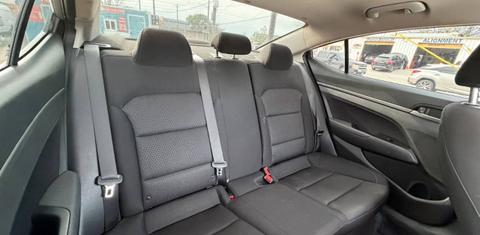 Hyundai Elantra 2018