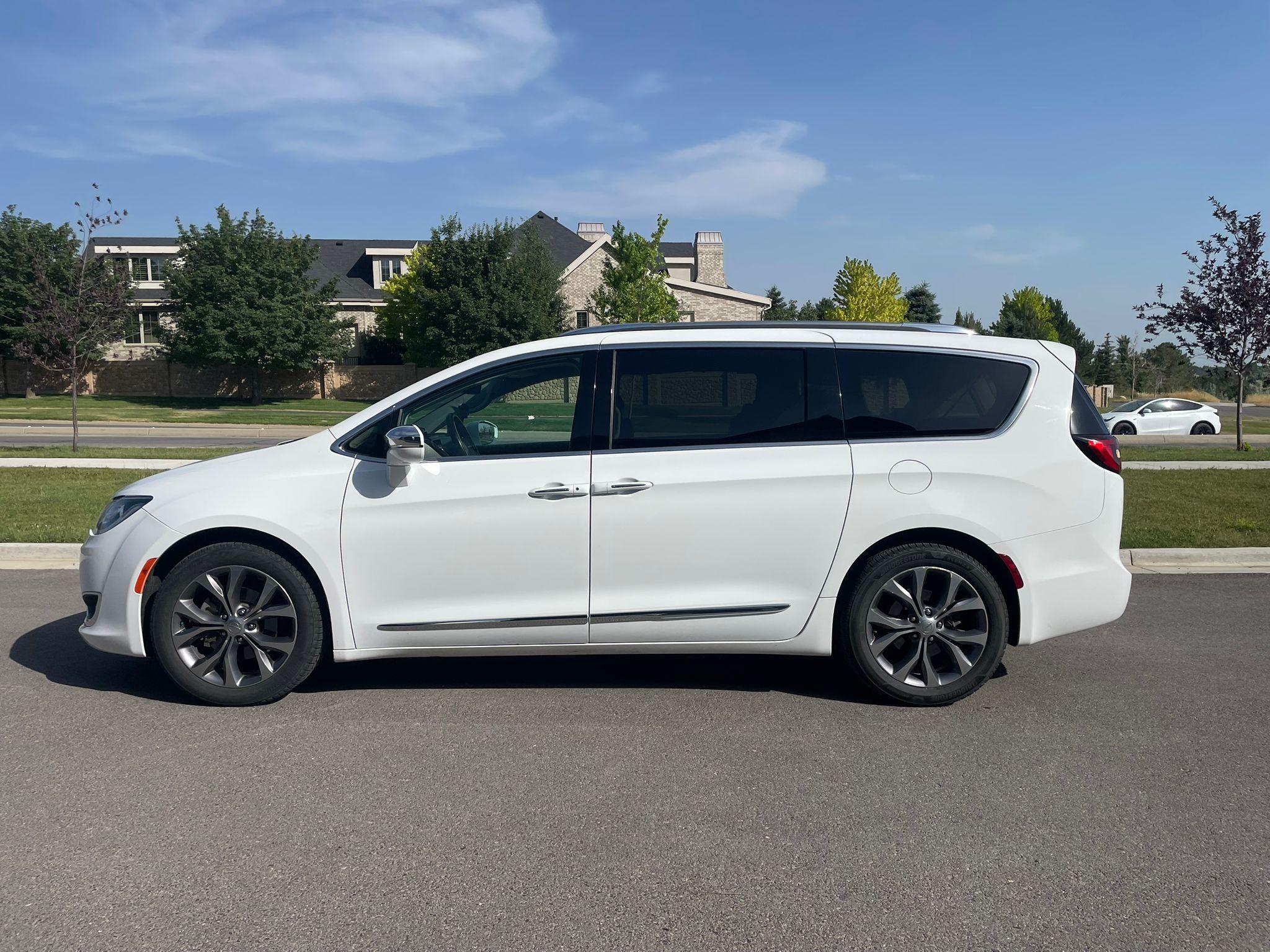 Chrysler Pacifica 2019 in 