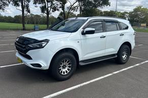 Isuzu MU-X 2022 in Blacktown