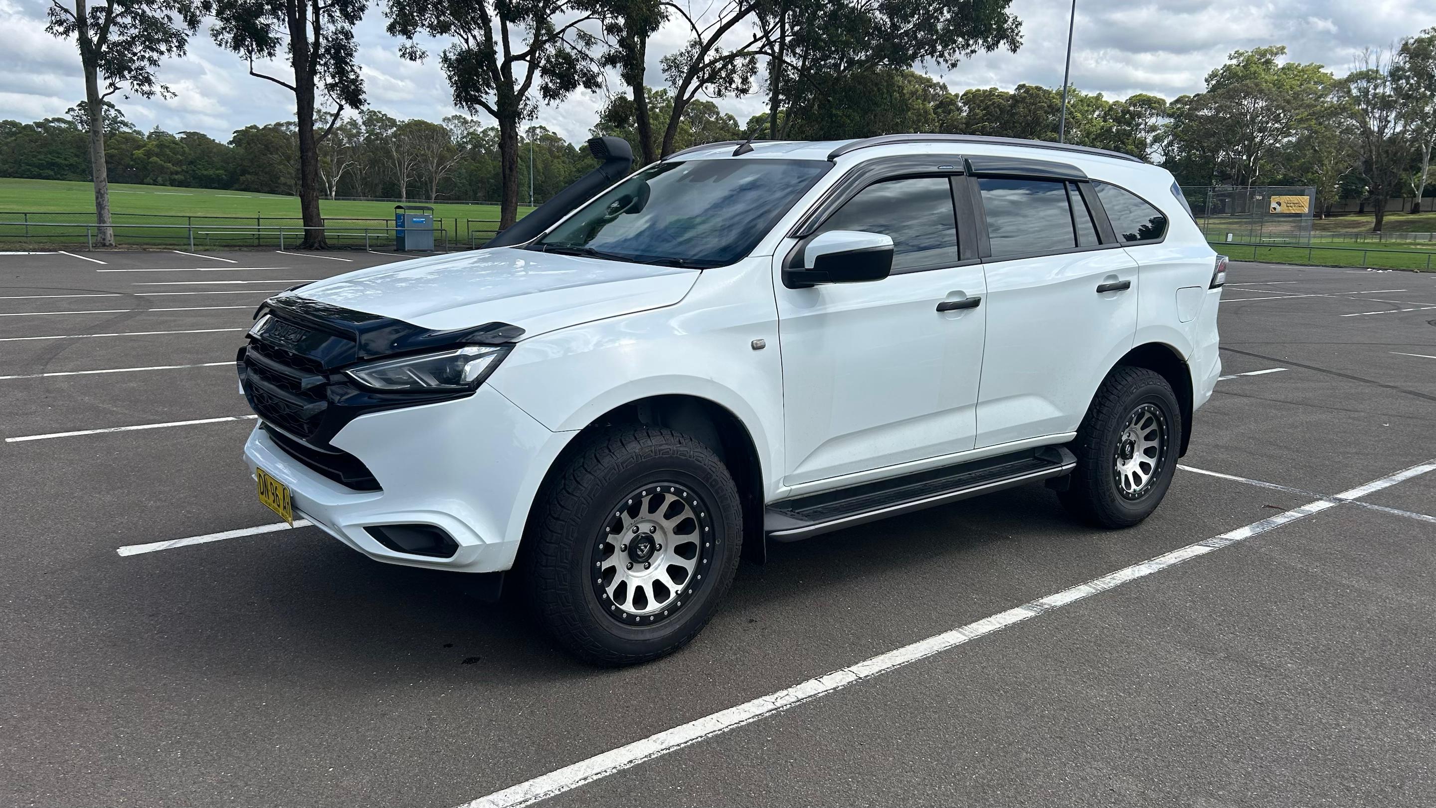 Isuzu MU-X 2022 in Blacktown