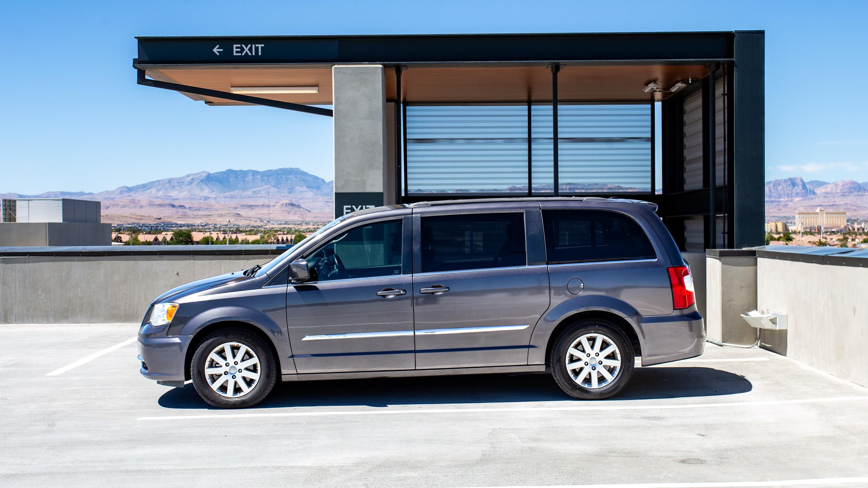 Chrysler Town & Country 2015 in Las Vegas, NV