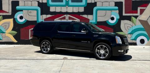 Cadillac Escalade ESV 2013