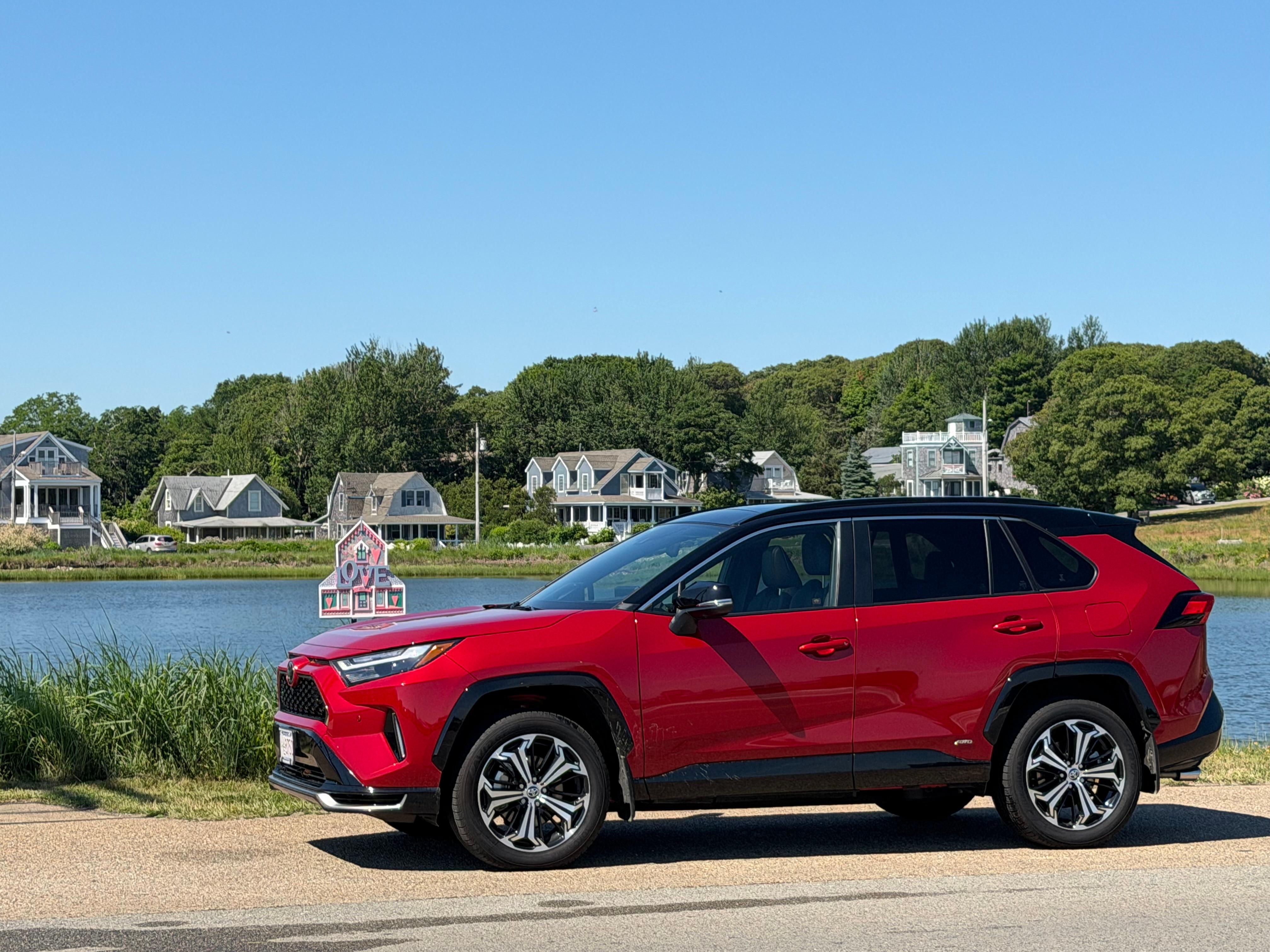 Toyota RAV4 Plug-In Hybrid 2025 in Vineyard Haven, MA