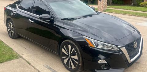 Nissan Altima 2019