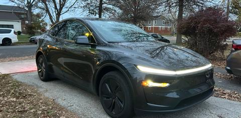 Tesla Model Y 2026