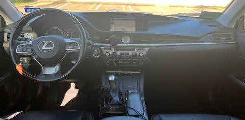 Lexus ES 2018