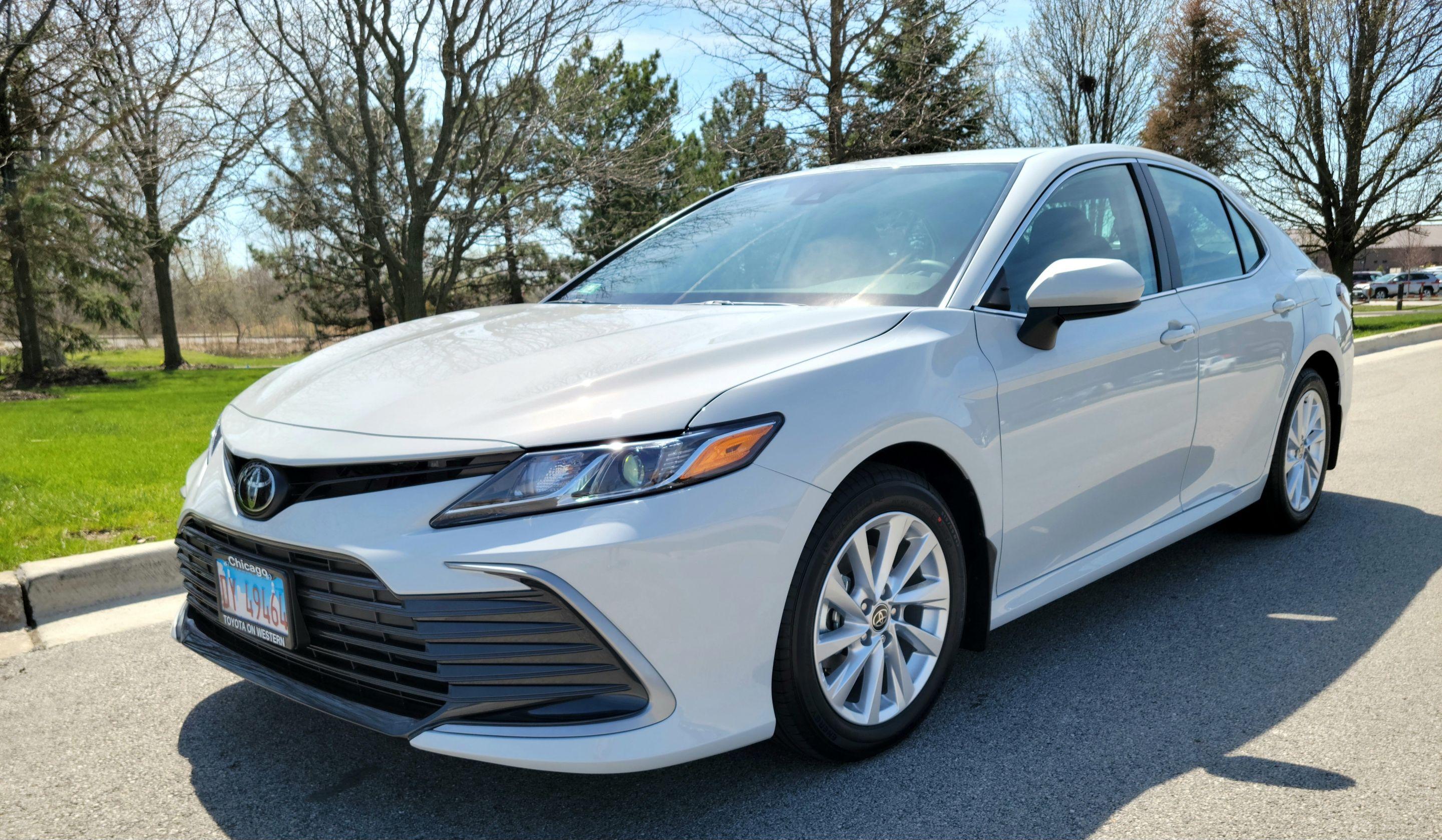 Toyota Camry 2023 in Chicago, IL