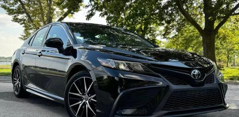 Toyota Camry 2021