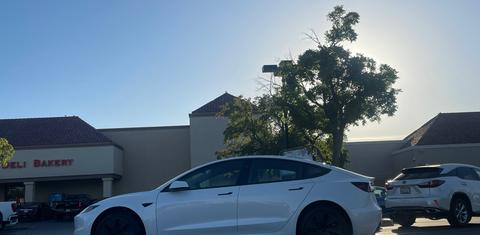 Tesla Model 3 2025