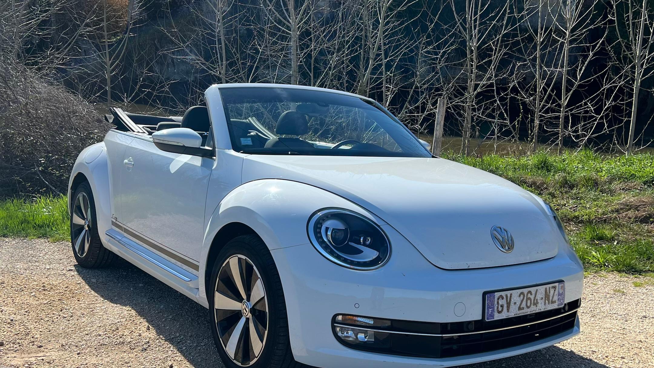 Volkswagen COCCINELLE 2015 à Montignac-lascaux