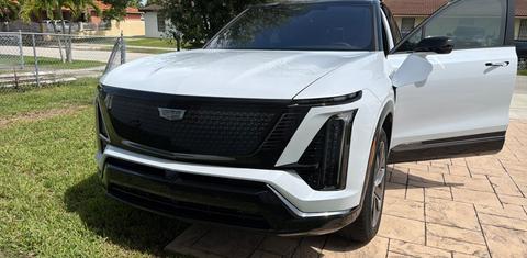 Cadillac VISTIQ 2027