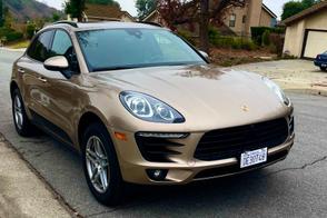Porsche Macan car