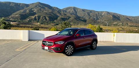 Mercedes-Benz GLA-Class 2021