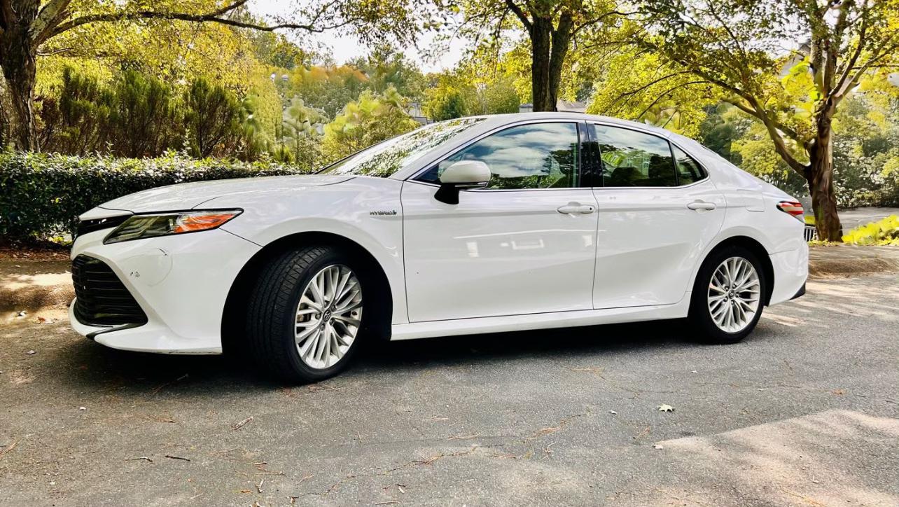 Toyota Camry Hybrid 2019 in Smyrna, GA