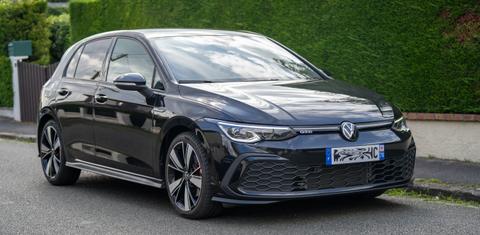 Volkswagen GOLF 2023