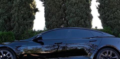 Tesla Model S 2021