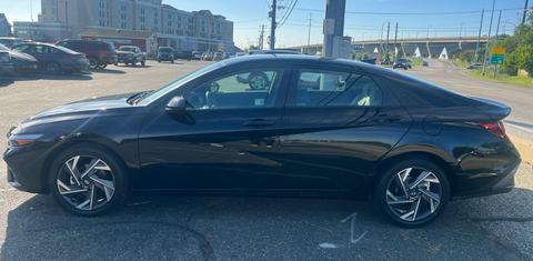 Hyundai Elantra 2025