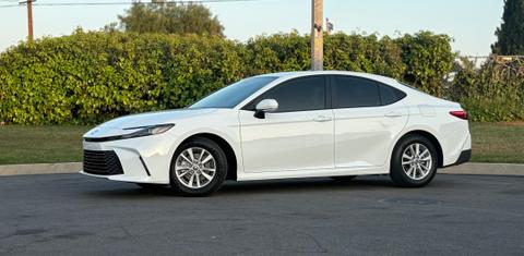 Toyota Camry Hybrid 2025