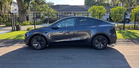 Tesla Model Y 2026