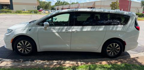 Chrysler Pacifica 2022