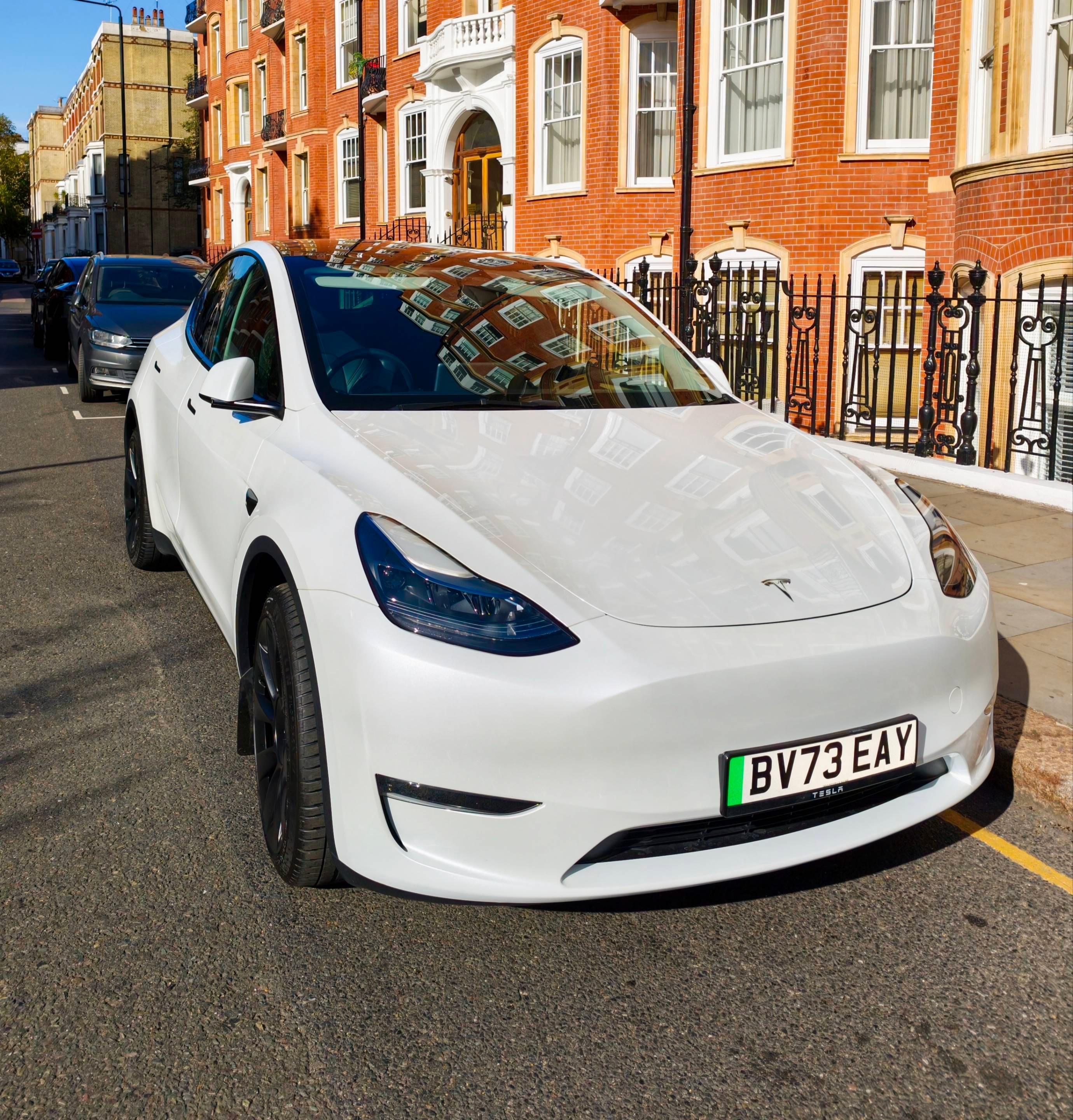Tesla Model Y 2023 in West Drayton