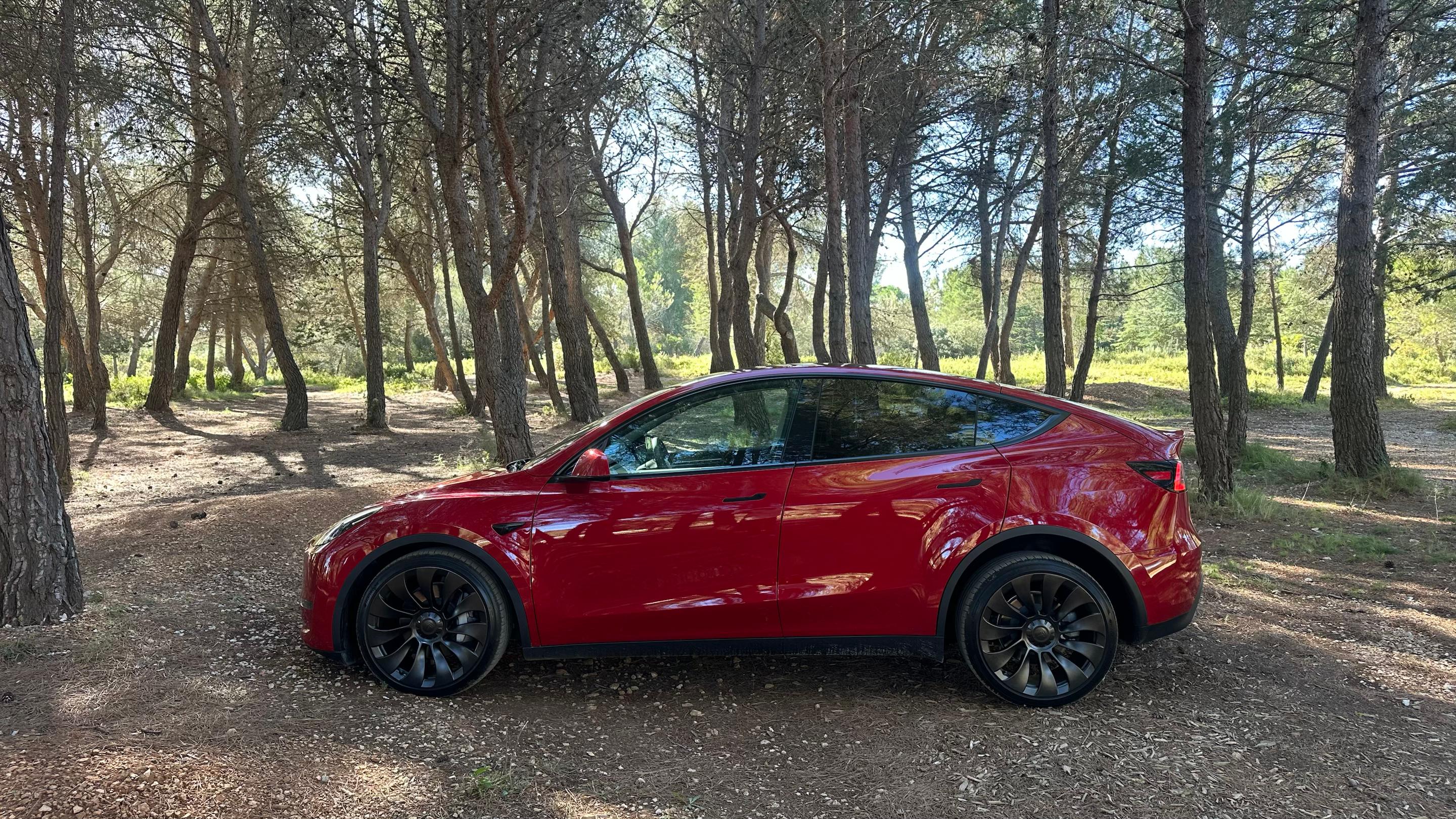 Tesla MODEL Y 2022 in Aix-en-Provence