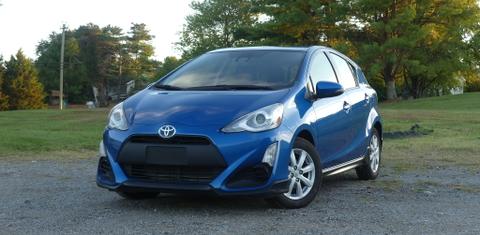 Toyota Prius c 2017