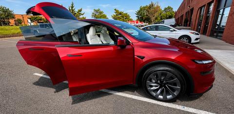 Tesla Model Y 2026