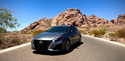 Nissan Altima 2025
