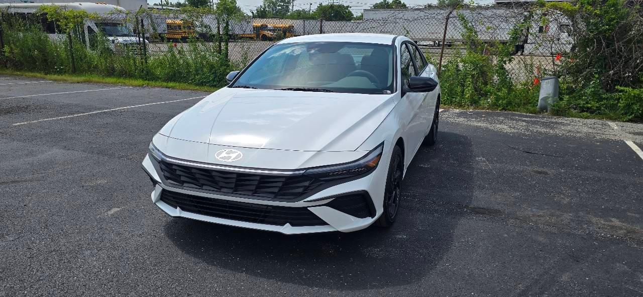 Hyundai Elantra 2026 in Columbus, OH