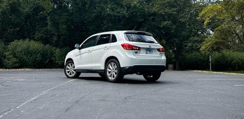 Mitsubishi Outlander Sport 2014