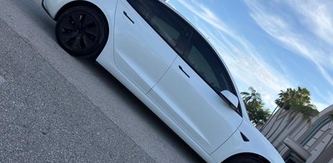 Tesla Model 3 2025