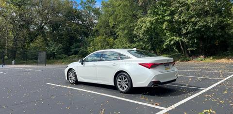 Toyota Avalon 2022