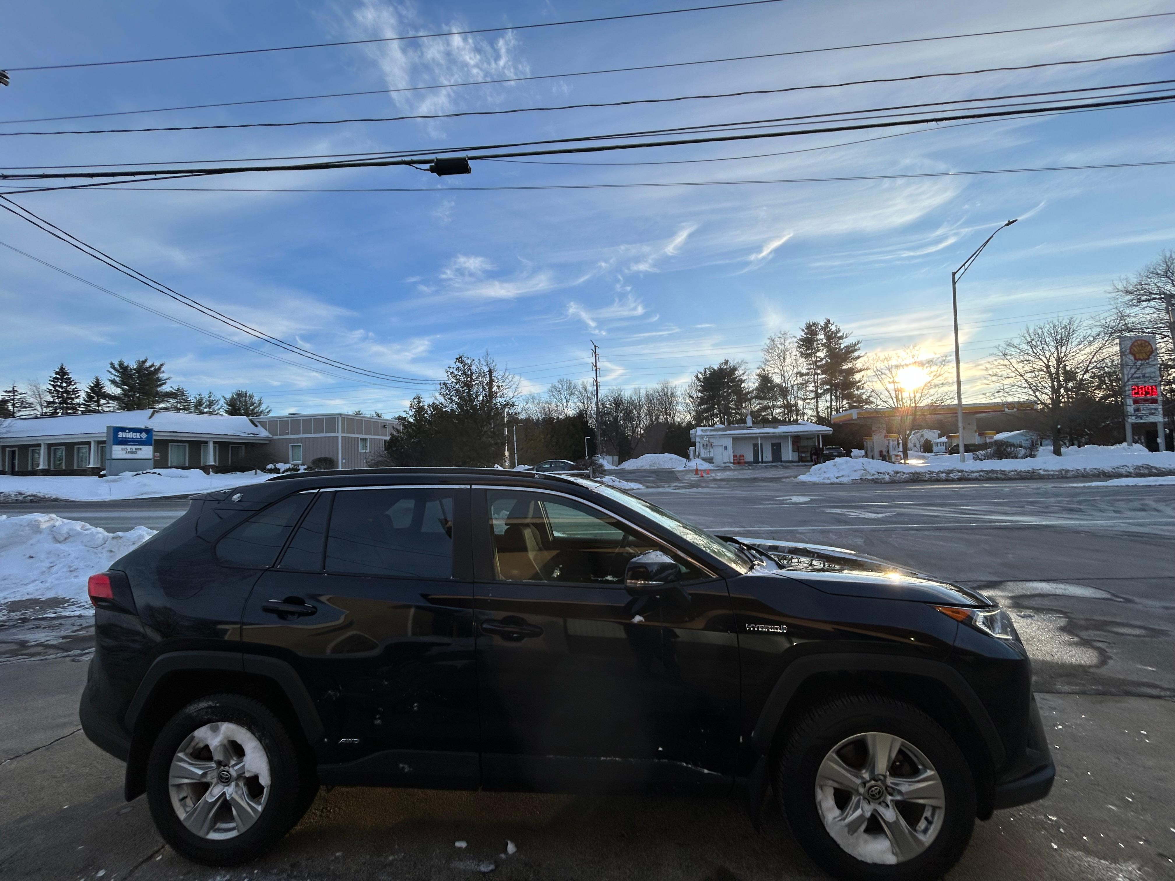 Toyota RAV4 Hybrid 2021 in Nashua, NH