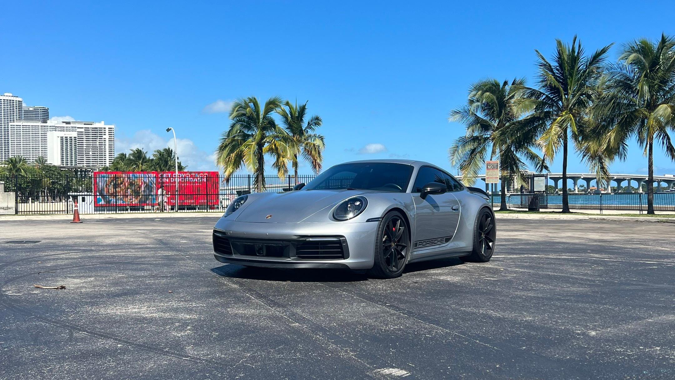 Porsche 911 2020 in Miami, FL